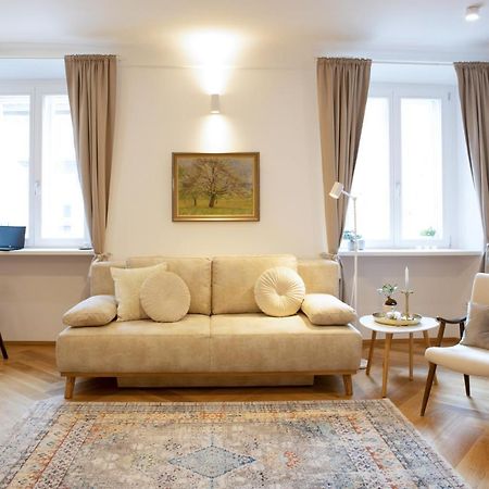 Stylish Apartment In Historical Center リュブリャナ エクステリア 写真