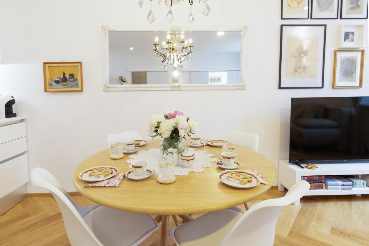 Stylish Apartment In Historical Center リュブリャナ エクステリア 写真